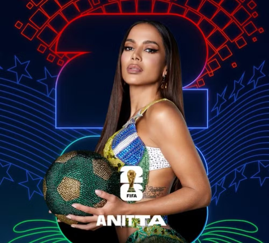 Anitta posa abraçada com bilionário israelense em jogo do Brasil na Copa